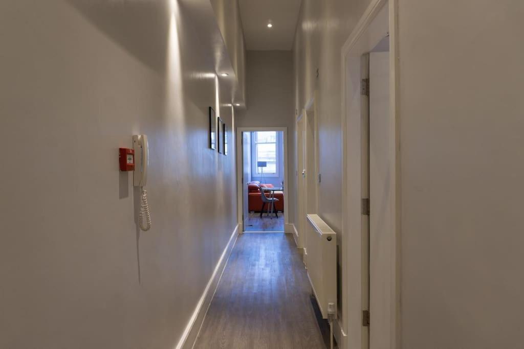 Spacious Apartment In City Centre - Free Parking 诺丁汉 外观 照片