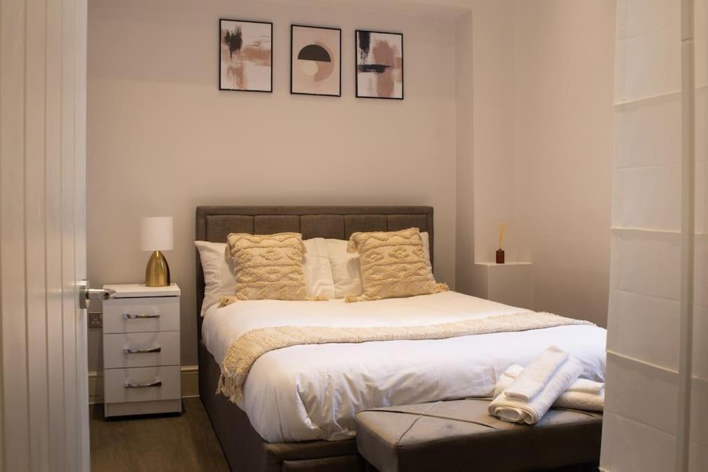 Spacious Apartment In City Centre - Free Parking 诺丁汉 外观 照片
